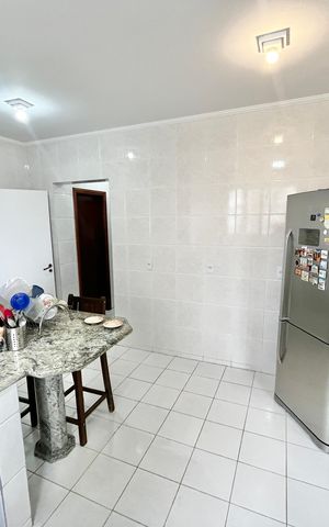Apartamento à venda com 250m², 5 quartos e 4 vagas Apartamento à venda com 250m², 5 quartos e 4 vagasCozinha