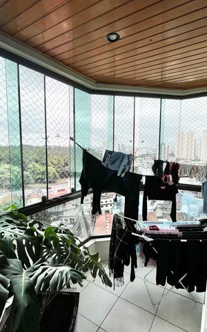 Apartamento à venda com 250m², 5 quartos e 4 vagas Apartamento à venda com 250m², 5 quartos e 4 vagasQuarto Suíte 3 Varanda