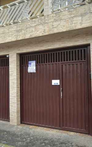 Casa à venda com 250m², 3 quartos e 5 vagasFachada