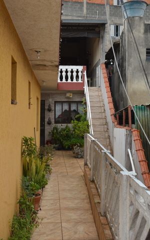 Casa à venda com 250m², 3 quartos e 5 vagasQuintal