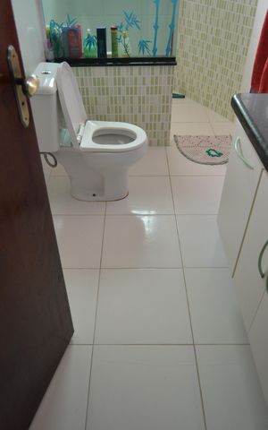 Casa à venda com 250m², 3 quartos e 5 vagasBanheiro da Suíte