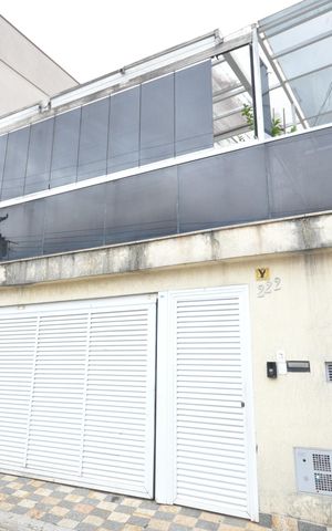 Casa à venda com 150m², 4 quartos e 2 vagasFachada