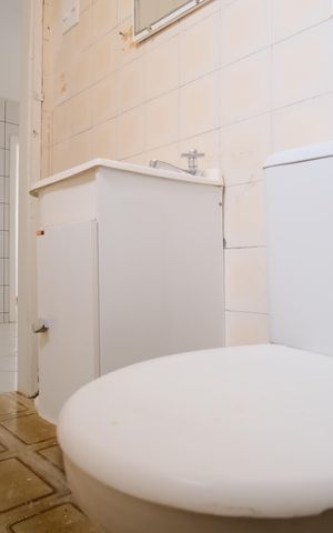 Casa para alugar com 140m², 2 quartos e sem vagaBanheiro andar de baixo