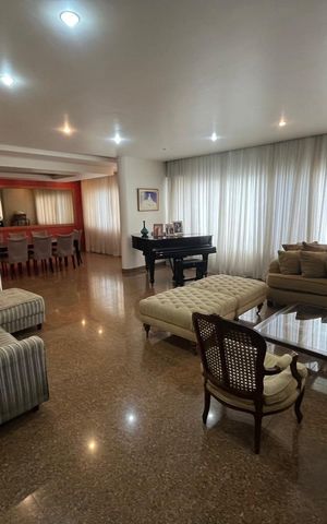 Apartamento à venda com 426m², 4 quartos e 2 vagas