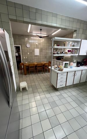 Apartamento à venda com 426m², 4 quartos e 2 vagas