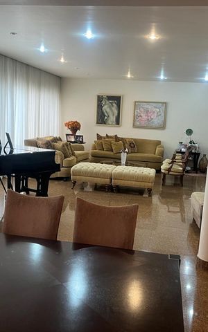Apartamento à venda com 426m², 4 quartos e 2 vagas