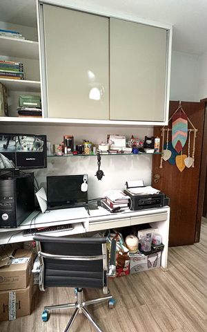 Casa à venda com 266m², 5 quartos e 3 vagas
