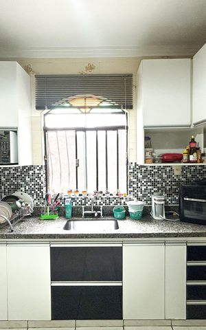 Casa à venda com 266m², 5 quartos e 3 vagas