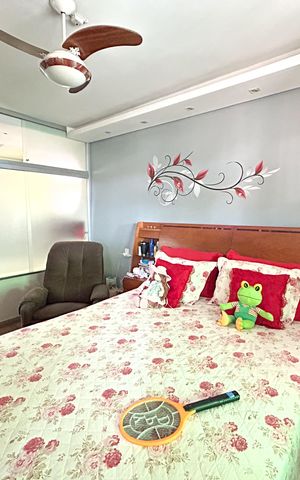 Casa à venda com 266m², 5 quartos e 3 vagas