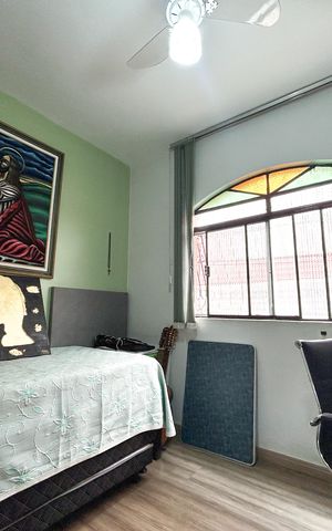Casa à venda com 266m², 5 quartos e 3 vagas