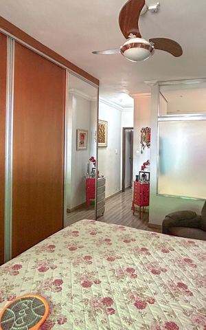 Casa à venda com 266m², 5 quartos e 3 vagas