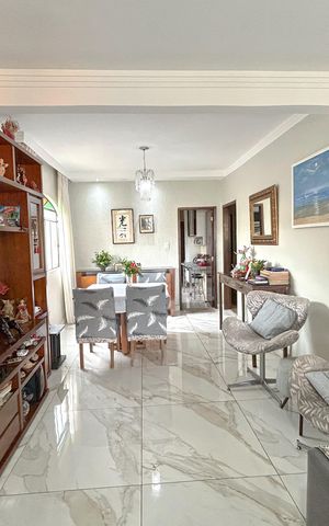 Casa à venda com 266m², 5 quartos e 3 vagas