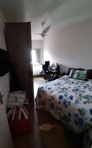 Casa à venda com 118m², 2 quartos e 2 vagas