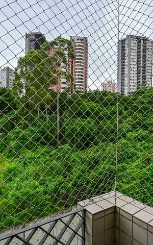 Apartamento à venda com 130m², 3 quartos e 3 vagasVaranda do Quarto 2