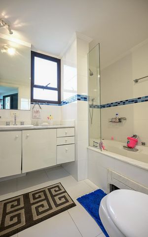 Apartamento à venda com 130m², 3 quartos e 3 vagasBanheiro Suíte 
