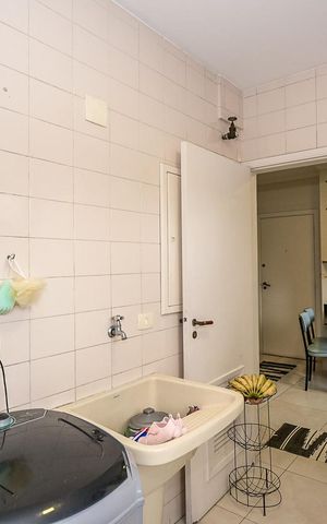 Apartamento à venda com 130m², 3 quartos e 3 vagasÁrea de Serviço 