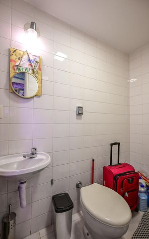 Apartamento à venda com 130m², 3 quartos e 3 vagasBanheiro de Serviço