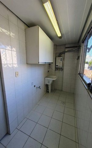 Apartamento para alugar com 142m², 3 quartos e 1 vagaÁrea de Serviço 