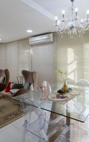 Casa para alugar com 330m², 5 quartos e 8 vagas Casa para alugar com 330m², 5 quartos e 8 vagasSala