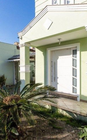 Casa para alugar com 330m², 5 quartos e 8 vagas Casa para alugar com 330m², 5 quartos e 8 vagasÁrea Comum