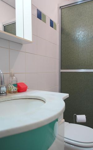 Casa de condomínio à venda com 70m², 3 quartos e 2 vagasBanheiro Corredor