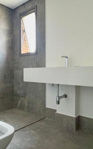 Apartamento à venda com 182m², 3 quartos e 2 vagas Apartamento à venda com 182m², 3 quartos e 2 vagasBanheiro da Suíte 2