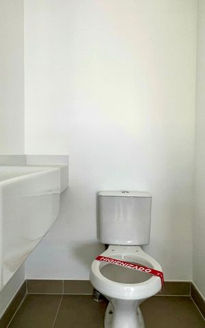 Apartamento à venda com 182m², 3 quartos e 2 vagas Apartamento à venda com 182m², 3 quartos e 2 vagasLavabo