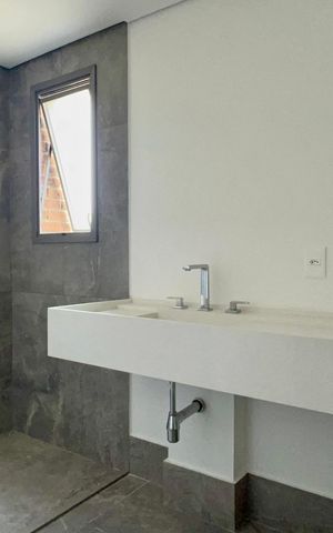 Apartamento à venda com 182m², 3 quartos e 2 vagas Apartamento à venda com 182m², 3 quartos e 2 vagasBanheiro da Suíte 2