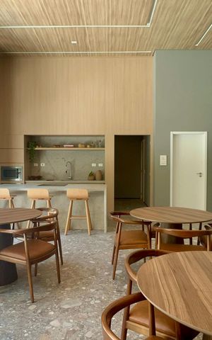 Apartamento à venda com 182m², 3 quartos e 2 vagas Apartamento à venda com 182m², 3 quartos e 2 vagasSalão de Festas