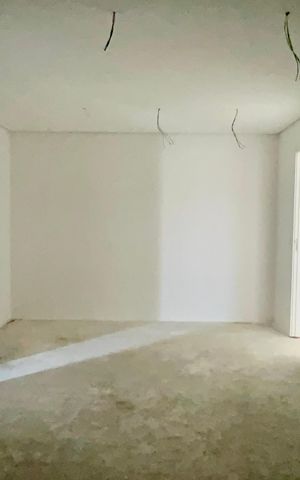 Apartamento à venda com 182m², 3 quartos e 2 vagas Apartamento à venda com 182m², 3 quartos e 2 vagasSuíte 2