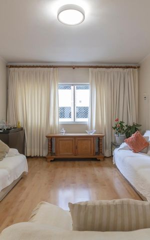 Apartamento à venda com 175m², 4 quartos e 2 vagas Apartamento à venda com 175m², 4 quartos e 2 vagasSala 2