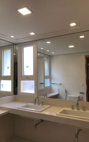 Casa de condomínio à venda com 329m², 4 quartos e 3 vagasBanheiro