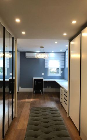 Casa de condomínio à venda com 329m², 4 quartos e 3 vagasQuarto