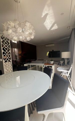 Casa de condomínio à venda com 329m², 4 quartos e 3 vagasSala