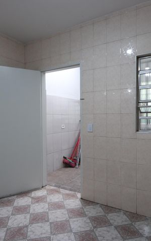 Casa à venda com 150m², 4 quartos e 2 vagasCopa