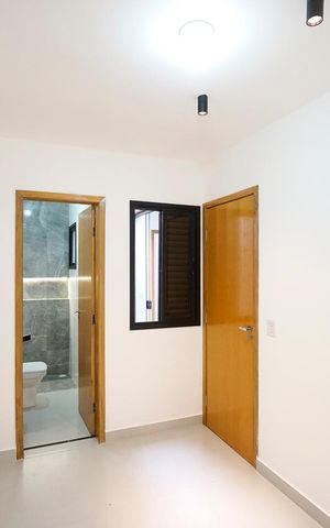 Casa à venda com 191m², 3 quartos e 4 vagas Casa à venda com 191m², 3 quartos e 4 vagasSuíte 02