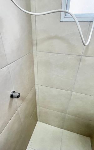 Apartamento à venda com 43m², 2 quartos e sem vaga Apartamento à venda com 43m², 2 quartos e sem vagaBanheiro