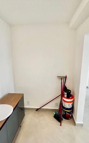 Apartamento à venda com 43m², 2 quartos e sem vaga Apartamento à venda com 43m², 2 quartos e sem vagaEntrada