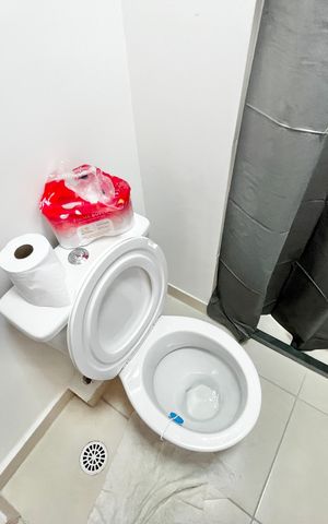 Apartamento à venda com 43m², 2 quartos e sem vaga Apartamento à venda com 43m², 2 quartos e sem vagaBanheiro