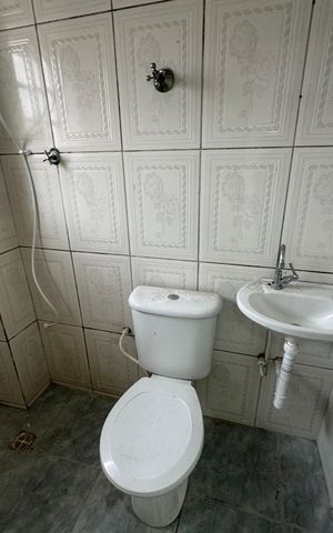 Casa para alugar com 70m², 1 quarto e sem vagaBanheiro