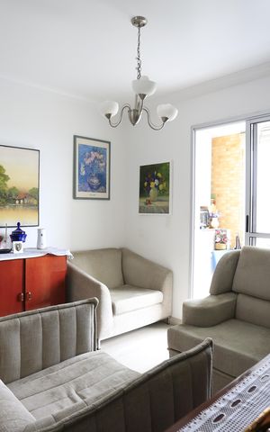 Casa à venda com 72m², 3 quartos e 2 vagassala