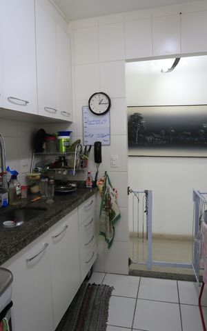 Casa à venda com 72m², 3 quartos e 2 vagascozinha