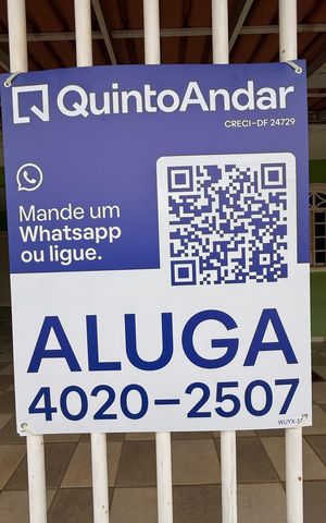Casa à venda com 292m², 5 quartos e 3 vagas Casa à venda com 292m², 5 quartos e 3 vagasPLACA "QUINTO ANDAR"