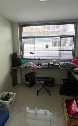 Casa à venda com 340m², 4 quartos e 4 vagas Casa à venda com 340m², 4 quartos e 4 vagasQuarto 1