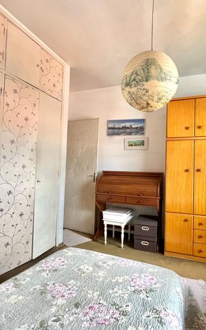 Casa à venda com 162m², 3 quartos e 2 vagas Casa à venda com 162m², 3 quartos e 2 vagasQuarto 3
