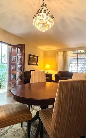 Casa à venda com 162m², 3 quartos e 2 vagas Casa à venda com 162m², 3 quartos e 2 vagasSala