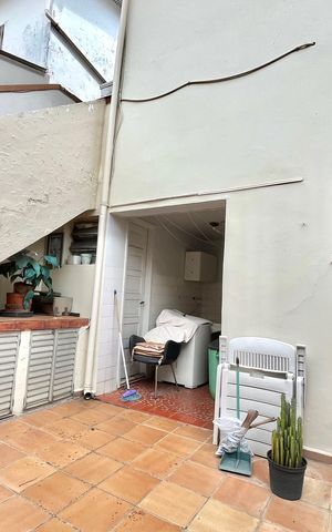Casa à venda com 162m², 3 quartos e 2 vagas Casa à venda com 162m², 3 quartos e 2 vagasQuintal