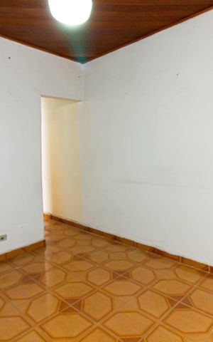 Casa à venda com 158m², 2 quartos e 2 vagas Casa à venda com 158m², 2 quartos e 2 vagasSala