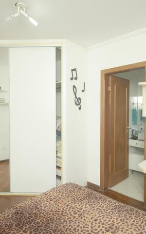 Casa à venda com 289m², 3 quartos e 6 vagasSuíte 2