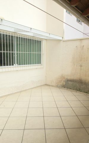 Casa à venda com 289m², 3 quartos e 6 vagasQuintal